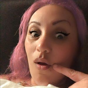 Meet your Posher, Sandy